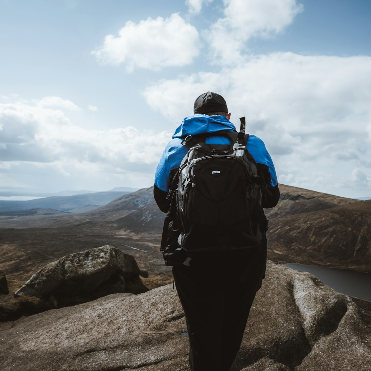 Apparel, Bags & Storage